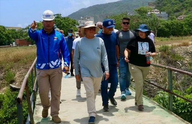 Autoridades-ambientales-inspeccionan