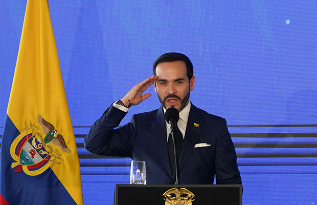 De-la-Espriella-levanta-la-suspensión-general