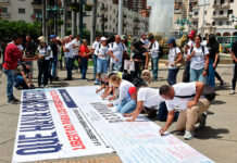 Familias de presos políticos piden más liberaciones y responder por DDHH