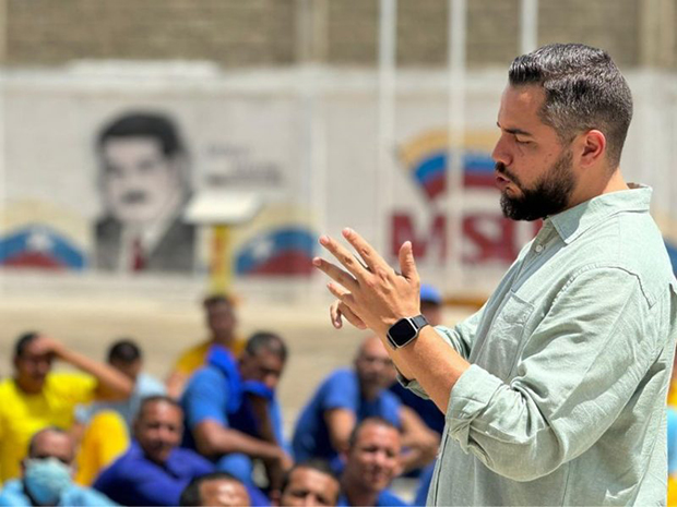 García Zerpa constata disciplina y programas de estudio en penales de Sucre y Nueva Esparta