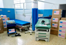 Hospital Vargas recibe nueve toneladas de suministros de parte de EEUU