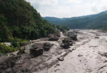 La avalancha de agua de la riada en Nepal llegó a la frontera a 188 km/h en solo 7 minutos