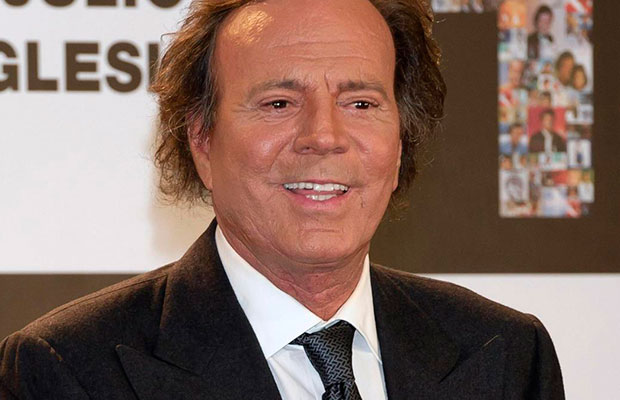 Las-exempleadas-de-Julio-Iglesias-le-demandan