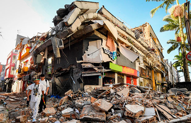 Réplicas,-escombros,-desaparecidos-y-solidaridad