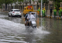 Saudel vuelve a dejar fuertes lluvias en este de China, con 2.500 atrapados en una escuela