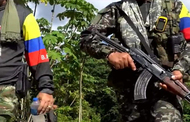 Suben a 20 los muertos en una operación contra una disidencia de las FARC en Colombia