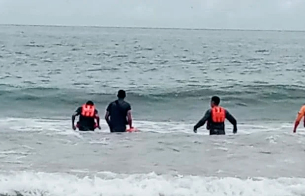 Un-adolescente-de-16-años-muere-ahogado-en-las-playas-de-Palmarito