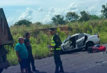 Una mujer y sus dos hijos adolescentes mueren en colisión frontal en Bolívar