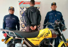 ¡Uno fue detenido! Regresaban de un velorio y hacían motopiruetas en Falcón