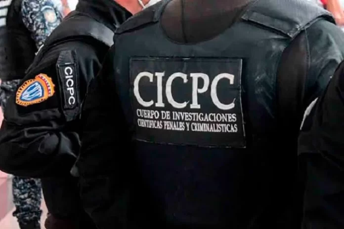 arrestan-funcionarioscicpc-hurtar-objetos-escombros-laguaira.jpg